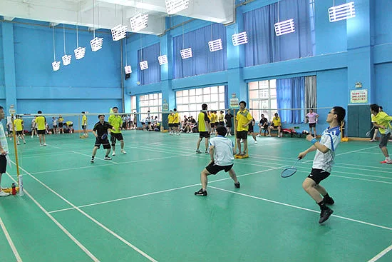 新世纪集团举办年终羽毛球联谊赛